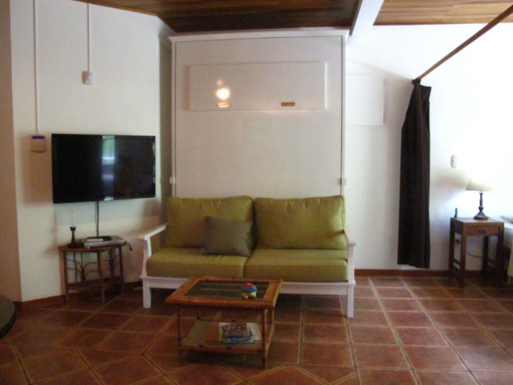 Casa Amarilla Apartment Esterillos Exterior photo